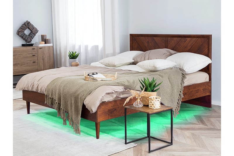 Saraly dobbeltseng med LED 160x200 - Træ / natur - Møbler - Senge - Sengeramme & sengestel