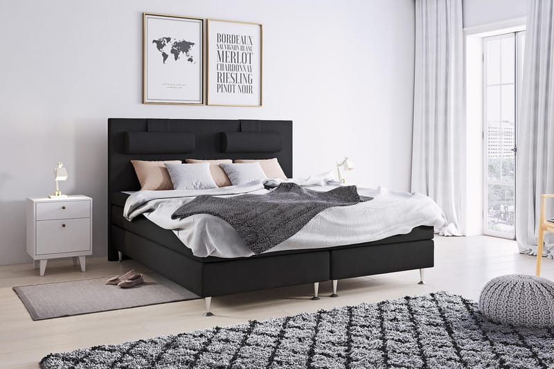 Meja Nakkepude Grand - Sort - Møbler - Senge - Sengetilbehør & sengegavl