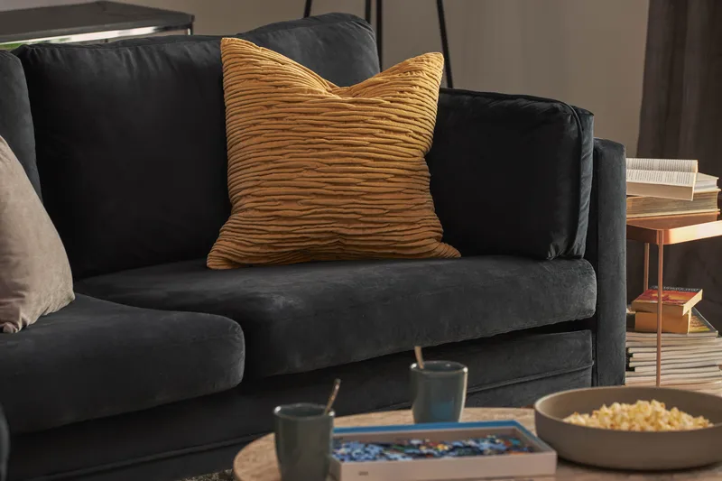 Bloom 3-personers Fløjlssofa - Sort - Møbler - Sofaer - 3 personers sofa