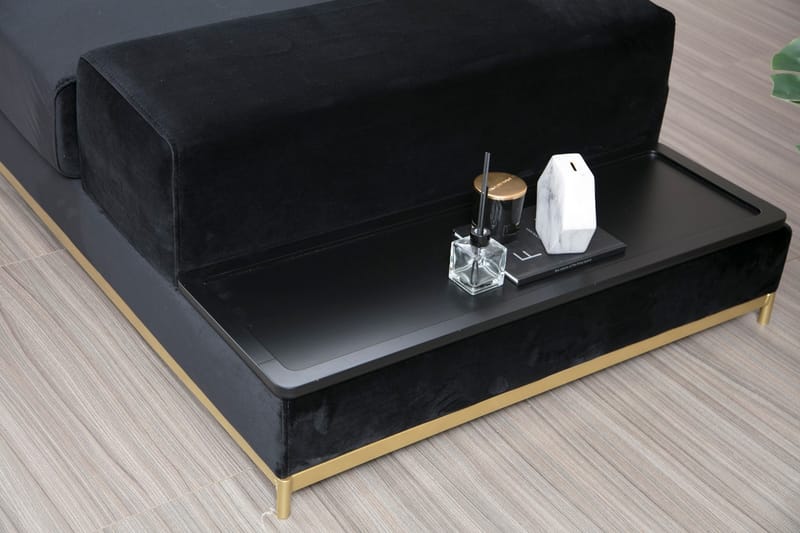 Mezonzo 4-Pers. Sofa - Sort - Møbler - Sofaer - 4 personers sofa