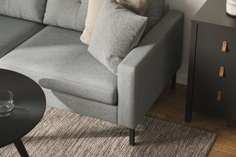 Frillestad 4-personers Venstrevendt L-formet Chaiselongsofa i Stof - Grå - Møbler - Sofaer - Sofa med chaiselong