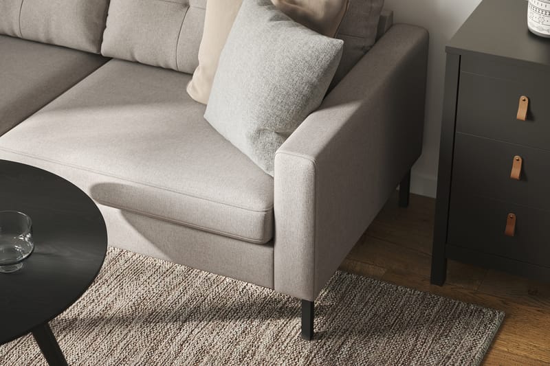 Frillestad 4-personers Venstrevendt L-formet Chaiselongsofa i Stof - Beige - Møbler - Sofaer - Sofa med chaiselong