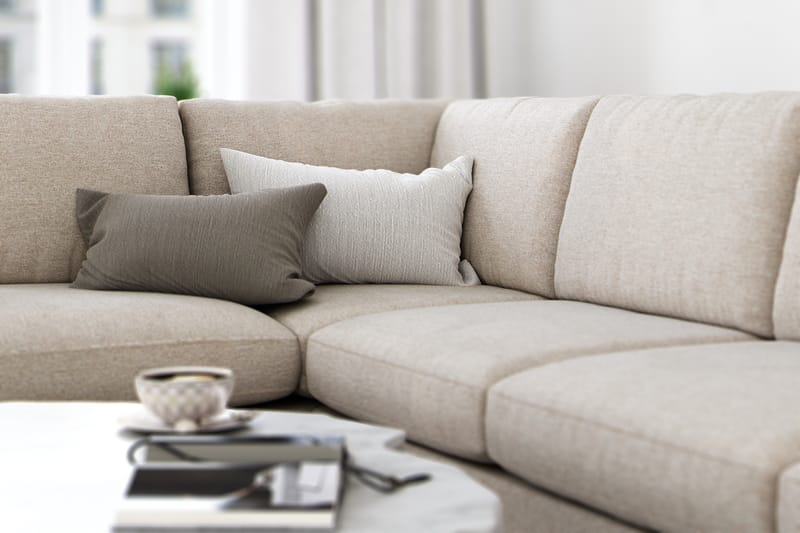 Ocean Lyx 4-personers Venstrevendt L-formet Chaiselongsofa i Stof - Beige - Møbler - Sofaer - Sofa med chaiselong