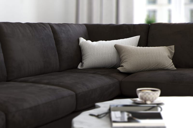 Ocean Lyx 5-personers Højrevendt L-formet Chaiselongsofa i Fløjl - Mørkegrå - Møbler - Sofaer - Sofa med chaiselong - 4 personers sofa med chaiselong