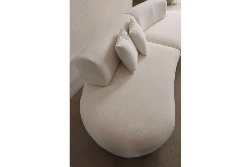 Dariya Svängd Sofa 3-sits - Creme - Møbler - Sofaer - 3 personers sofa