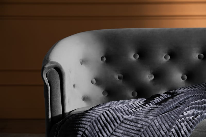 Dahlia Siss Sofa Velour - Mørkegrå - Møbler - Sofaer - Howard sofa