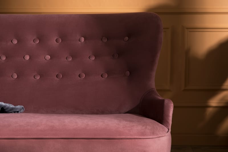 Dahlia Sofa - Rustlyserød Velour - Howard sofa - Velour sofaer - 2 personers sofa