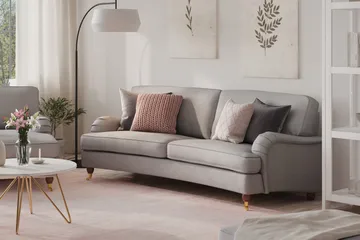Howard Lyx 3-personers Svunget Stofsofa - Lysegrå - Møbler - Sofaer - Howard sofa