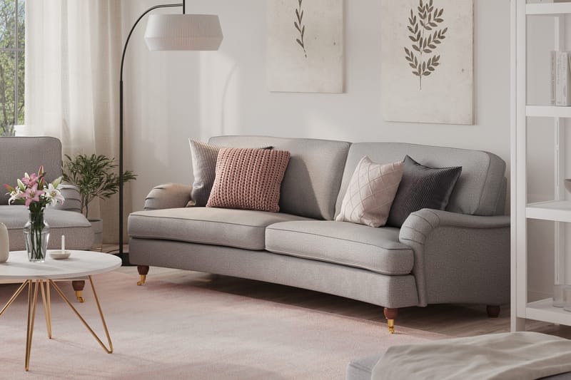 Howard Lyx 3-personers Svunget Stofsofa - Lysegrå - Møbler - Sofaer - Howard sofa