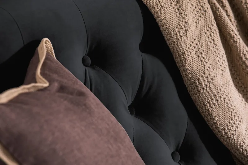 Howard Riviera 3-personers Fløjlssofa - Sort - Møbler - Sofaer - Howard sofa