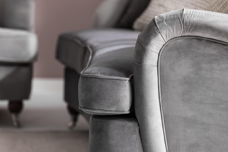 Howard Riviera 3-personers Svunget Fløjlssofa - Lysegrå - Møbler - Sofaer - Howard sofa