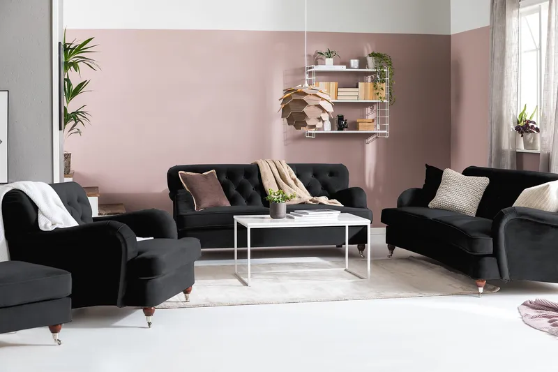 Howard Riviera 3-personers Svunget Fløjlssofa - Sort - Møbler - Sofaer - Howard sofa