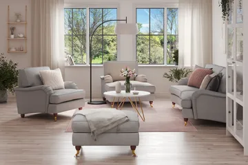 Howard Lyx Sofagruppe 3-personers Svunget Sofa + Chaiselongstol + Lænestol + Fodskammel i Stof - Lysegrå - Møbler - Sofaer - Sofagrupper - Howard sofagruppe
