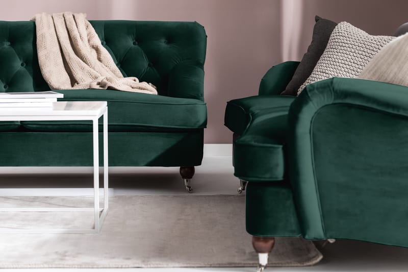 Howard Riviera Sofagruppe Svunget 3-personers + 2-personers Sofa + Lænestol + Fodskammel i Fløjl - Grøn - Møbler - Sofaer - Sofagrupper - Howard sofagruppe