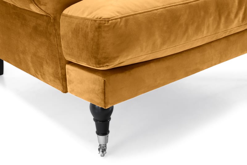 Andrew Sofagruppe 3-personers Sofa + Lænestol + Fodskammel i Fløjl - Mørkegul - Møbler - Sofaer - Sofagrupper - Howard sofagruppe