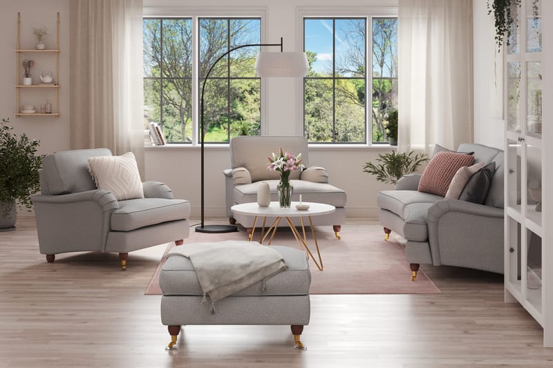 Howard Lyx Sofagruppe 3-personers Svunget Sofa + Chaiselongstol + Lænestol + Fodskammel i Stof - Lysegrå - Møbler - Sofaer - Sofagrupper - Howard sofagruppe