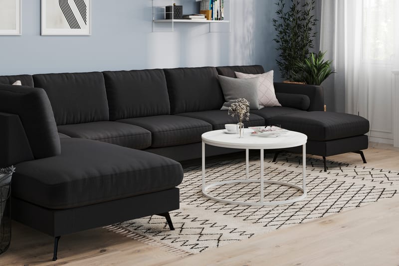 Ocean Lyx 6-personers Venstrevendt U-formet Sofa med Divan og Chaiselong + Fodskammel i Stof - Sort - Møbler - Sofaer - U Sofa