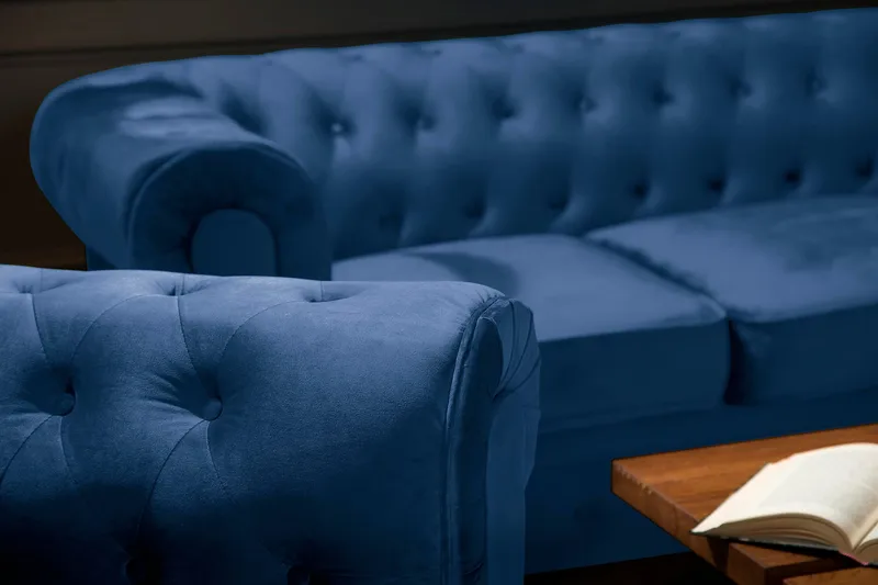 Chesterfield Lyx 2-sædet Lille fløjlsofa – Dyb sofa 160 cm bred - Blå - Møbler - Sofaer - Velour sofaer