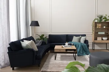 Howard-sofa uden divan og chaiselong Bloomington Howard Classic fløjlsofa 3,5-personers Vera 4, Blå velour - Møbler - Sofaer - 3 personers sofa
