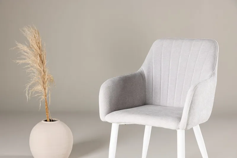 Comfort Armstol - Lysegrå - Møbler - Stole & lænestole - Armstole