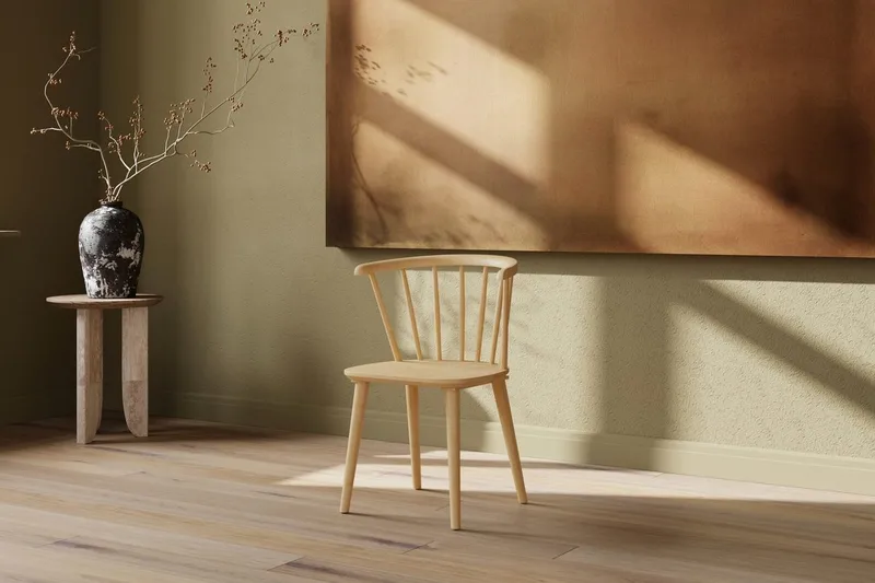 Bobby spisebordsstol, Natur