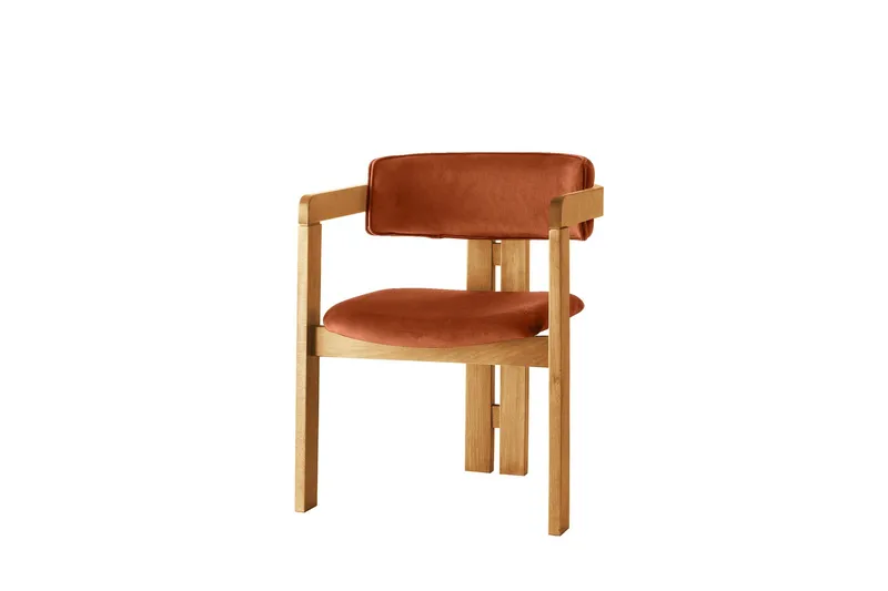 Dylana Armstol, Eg/Rød