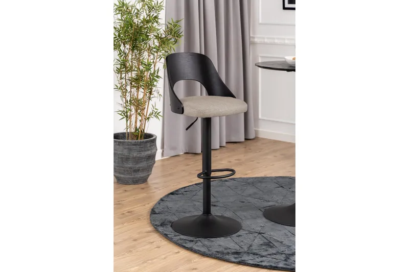 Hellerik Barstol 113 cm - Brun - Møbler - Stole & lænestole - Barstole