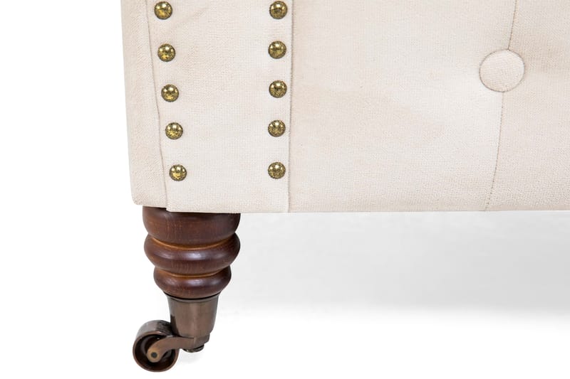 Chesterfield Deluxe Lænestol med Puf - Velour Beige - Møbler - Stole & lænestole - Lænestole - Chesterfield lænestole