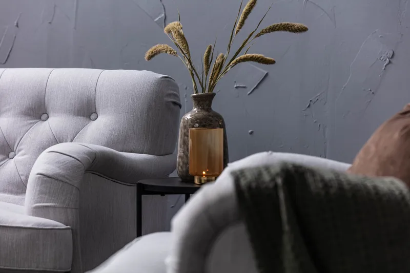 Howard Riviera Lænestol med Fodskammel - Linnegrå - Møbler - Stole & lænestole - Lænestole - Howard lænestol