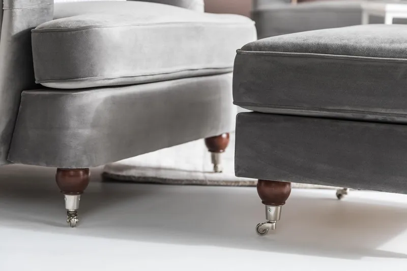 Howard Riviera Lænestol med Fodskammel - Sølvgrå - Møbler - Stole & lænestole - Lænestole - Howard lænestol