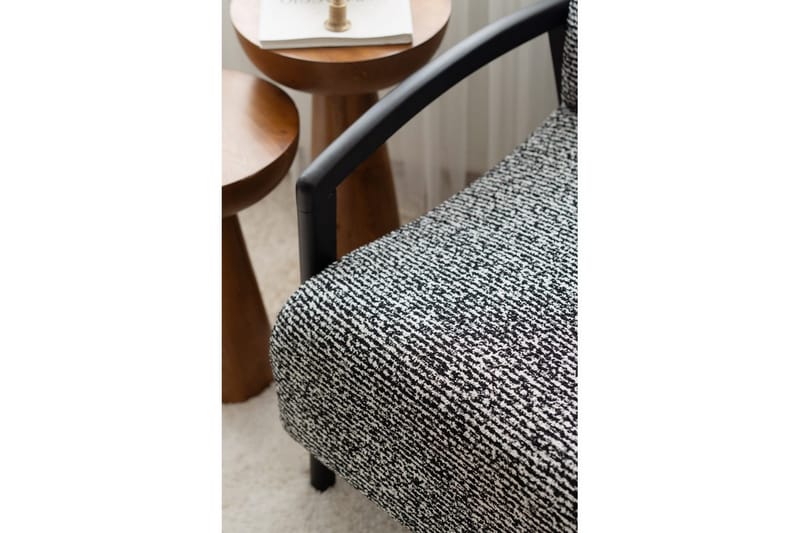 Illen Öronlappsfåtölj - Sort/Hvid - Møbler - Stole & lænestole - Lænestole - Øreklapstol