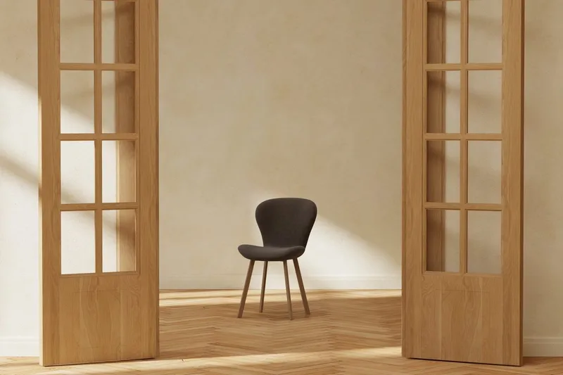 Lilja spisebordsstol, Brun