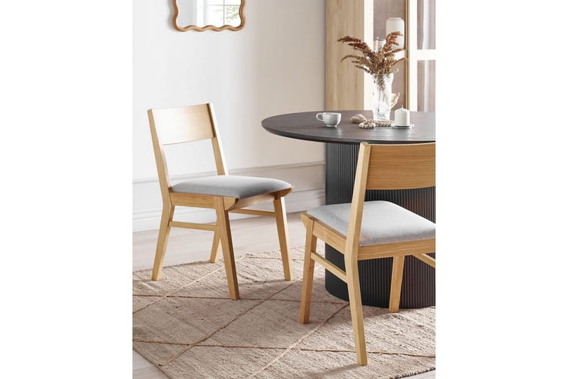 Matsalsstol Beliani Enola set om 2 Ljus Trä-Grå Light grey - Møbler - Stole & lænestole - Spisebordsstole & køkkenstole