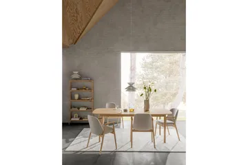 Reciclar spisebordsstol i bouclé med armlæn i egetræ - Beige - Møbler - Stole & lænestole - Spisebordsstole & køkkenstole