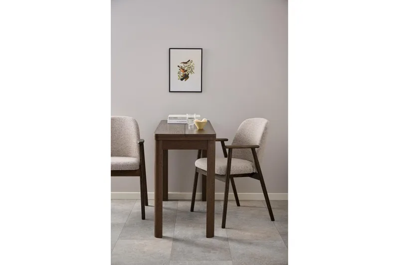 Reciclar Spisestol i bouclé med armlæn i egetræ - Mørk brun/Greige - Møbler - Stole & lænestole - Spisebordsstole & køkkenstole