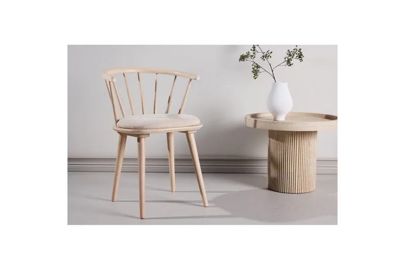 Spisestol Bobby - Beige - Møbler - Stole & lænestole - Pindestole