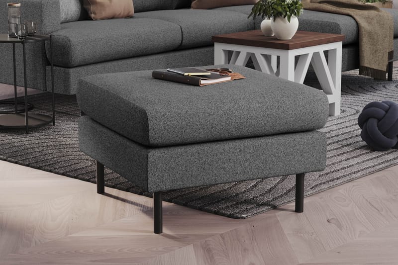 Menard Compact Fodpuf 68 cm - Mørkegrå - Møbler - Stole & lænestole - Taburet & skammel - Puf