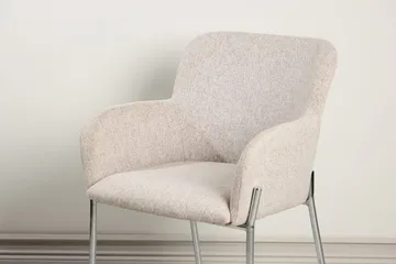 VIND Vätö spisebordsstol - Beige - Møbler - Stole & lænestole - Armstole