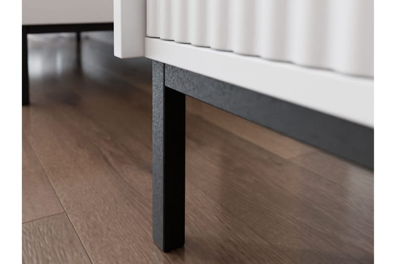 Bjurholm Fritstående Tv-bord 174 cm med Opbevaring i Lyst Træ - Hvid - Møbler - TV borde & mediemøbler - TV-borde