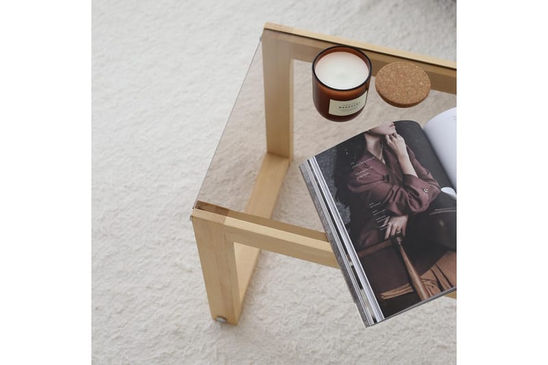 Sqandie Fritstående Tv-bord 130 cm i Glas med Træramme - Brun - Møbler - TV borde & mediemøbler - TV-borde