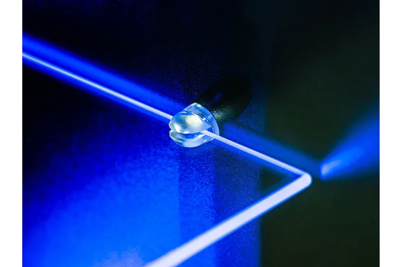 Apryl Modern TV mediemøbel med vitrineskab og LED-belysning - Sort - Møbler - TV borde & mediemøbler - Tv-møbelsæt