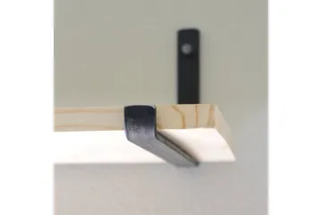Wayte Væghylde 60 cm i Træ med Metalstativ Sort/Eg - Sort/Eg - Opbevaring - Hylder & Reoler - Væghylde & vægreol