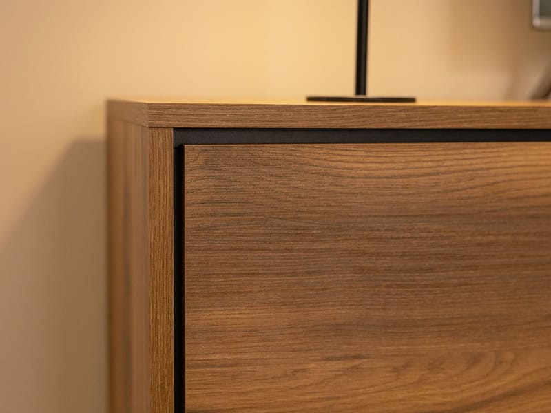 Lorvenn Skænk 190x40 cm - Brun/Sort - Opbevaring - Opbevaringsmøbler - Skænke & sideboards