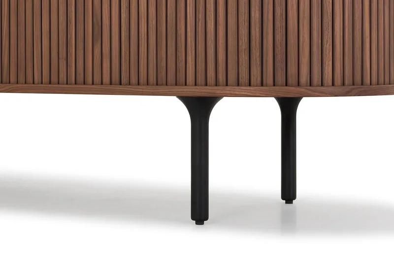 Noira smal skænk rillet valnød 150x45 cm - Valnød / Brun - Opbevaring - Opbevaringsmøbler - Skænke & sideboards