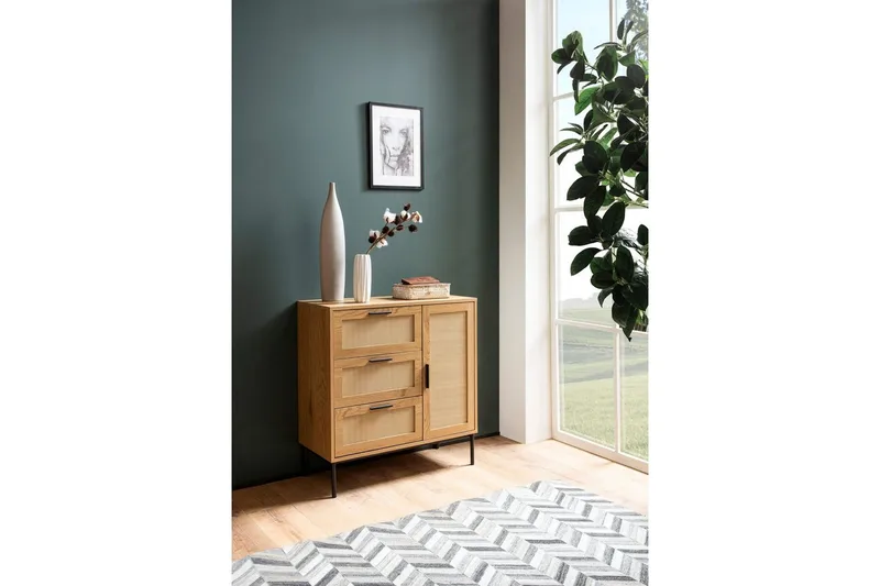 Skænk Wohnling Melaminbelagt MDF Egeoptik 3 skuffer 1 dør med rattanfront Moderne - Møbler - Borde - Aflastningsbord - Bakkebord & små borde