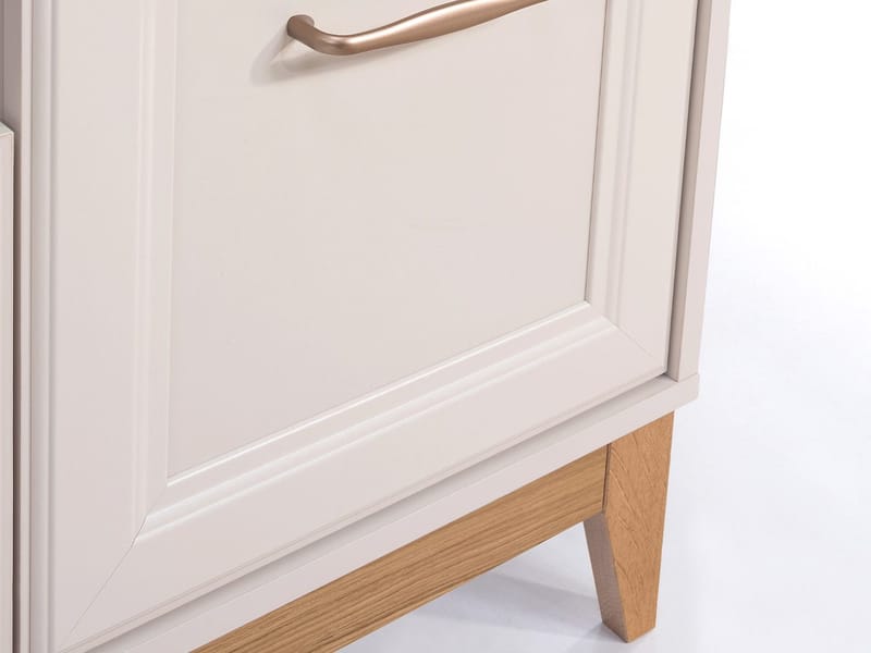 Zeylor Skænk 92 cm - beige med ben i natureg og guld-kobberfarvede greb - Opbevaring - Opbevaringsmøbler - Skænke & sideboards
