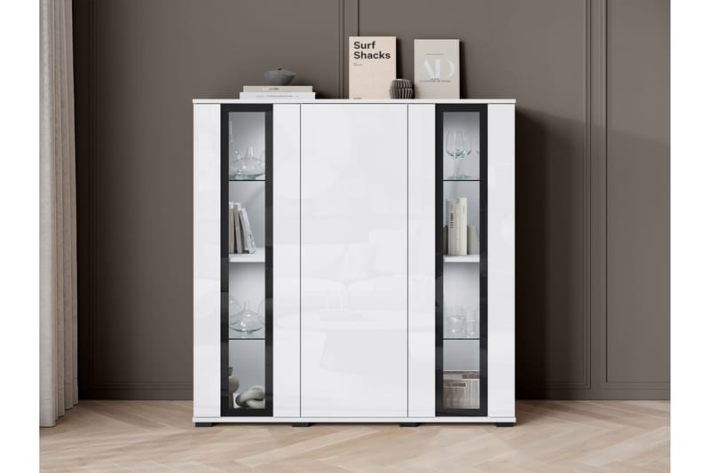 Gammelt Highboard - Sort - Opbevaring - Skab - Skabe