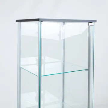 Vitrineskab HOME4YOU Aiko 60x36x163 cm - grå - Opbevaring - Skab - Vitrineskabe