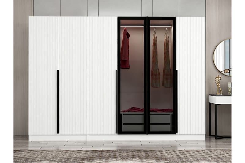 Fruitland Garderobe 270 cm - Hvid - Garderobeskabe - Garderobeskab & klædeskab