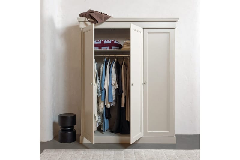 Garderobe Olivia - Opbevaring - Tøjopbevaring - Garderobeskabe